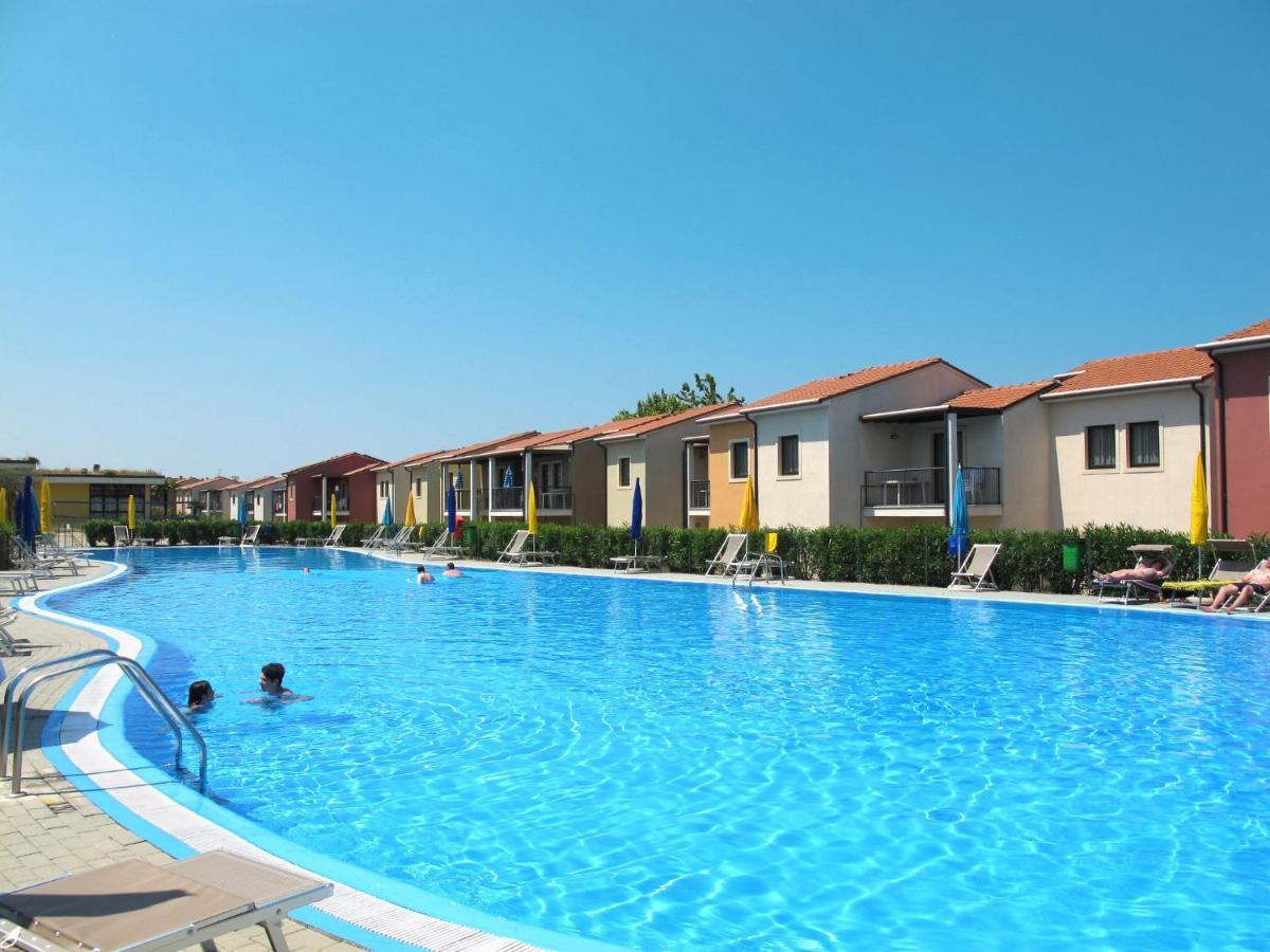 Apartment Belvedere Village-4 By Interhome Castelnuovo del Garda Bagian luar foto