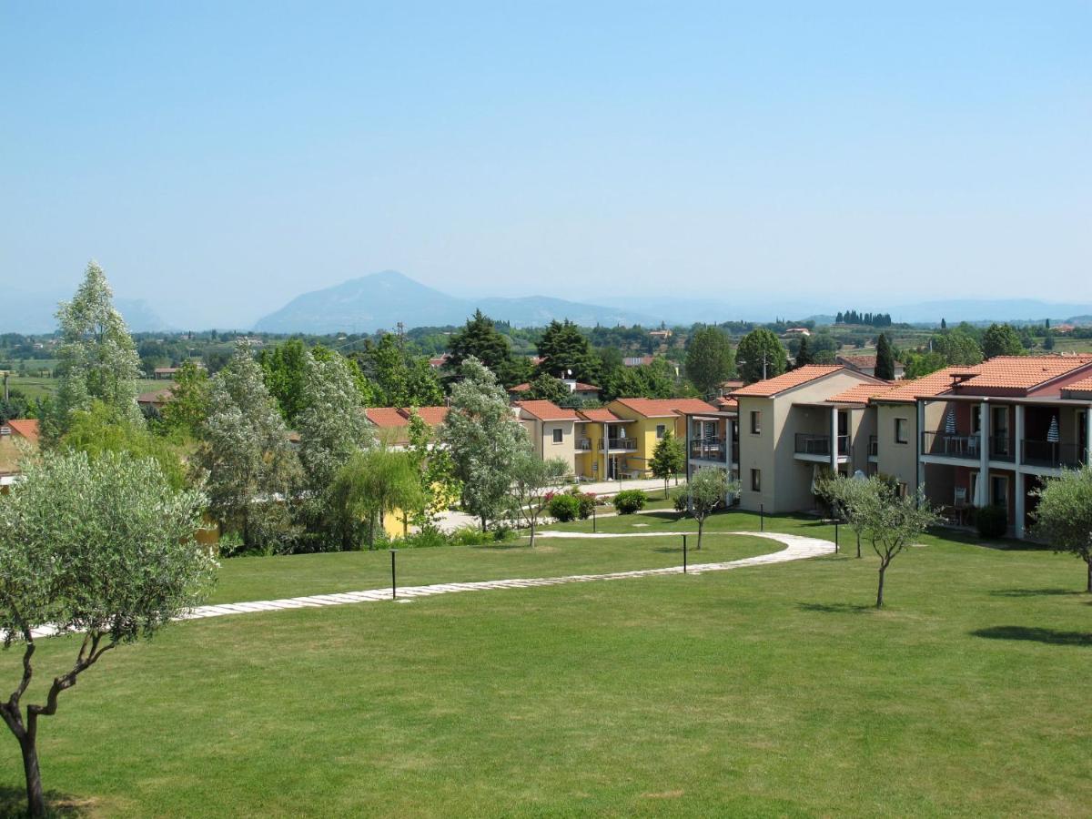 Apartment Belvedere Village-4 By Interhome Castelnuovo del Garda Bagian luar foto