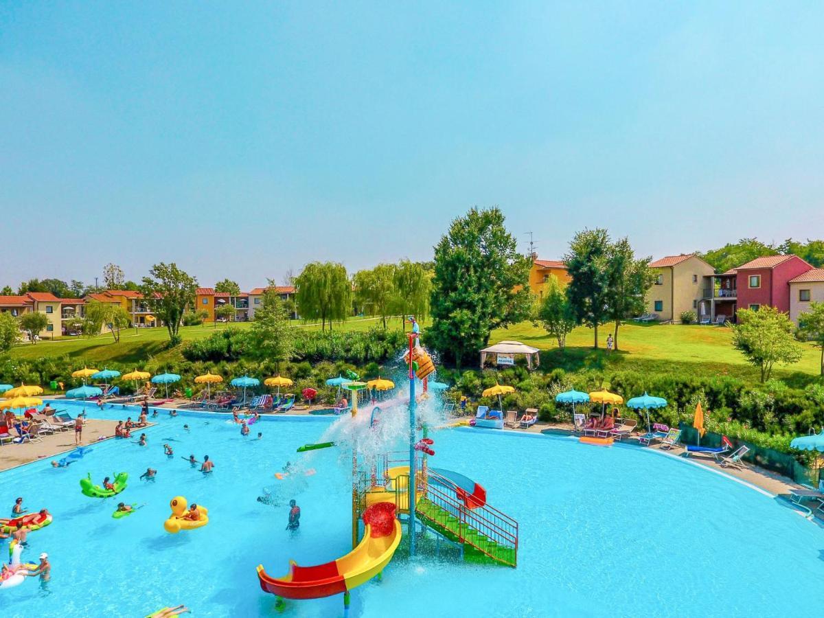 Apartment Belvedere Village-4 By Interhome Castelnuovo del Garda Bagian luar foto