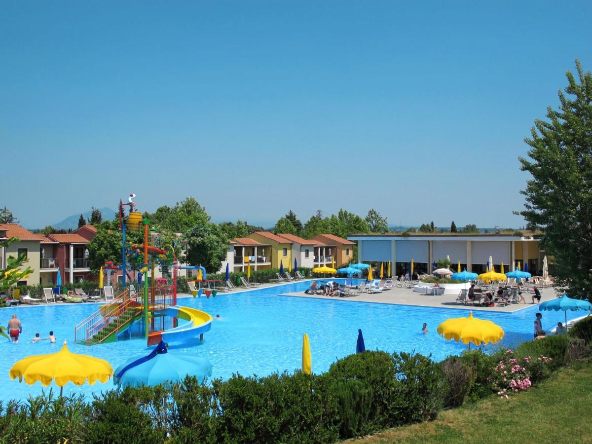 Apartment Belvedere Village-4 By Interhome Castelnuovo del Garda Bagian luar foto
