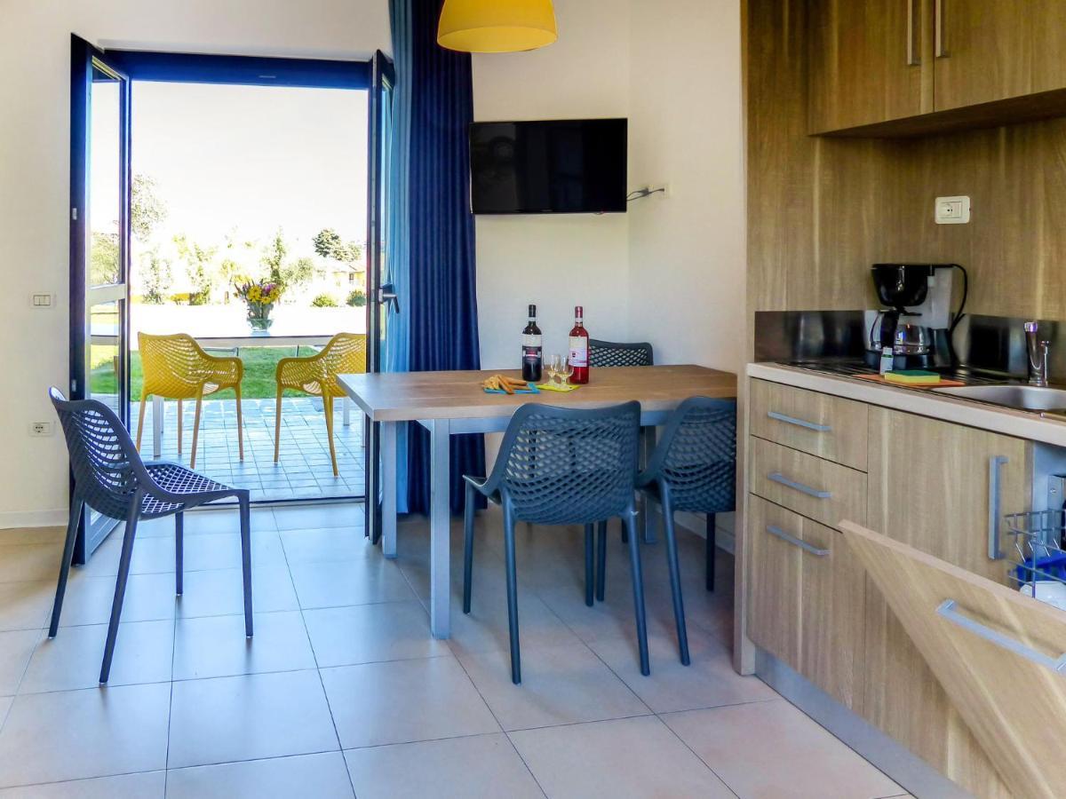 Apartment Belvedere Village-4 By Interhome Castelnuovo del Garda Bagian luar foto