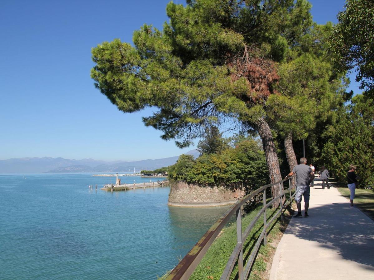 Apartment Belvedere Village-4 By Interhome Castelnuovo del Garda Bagian luar foto